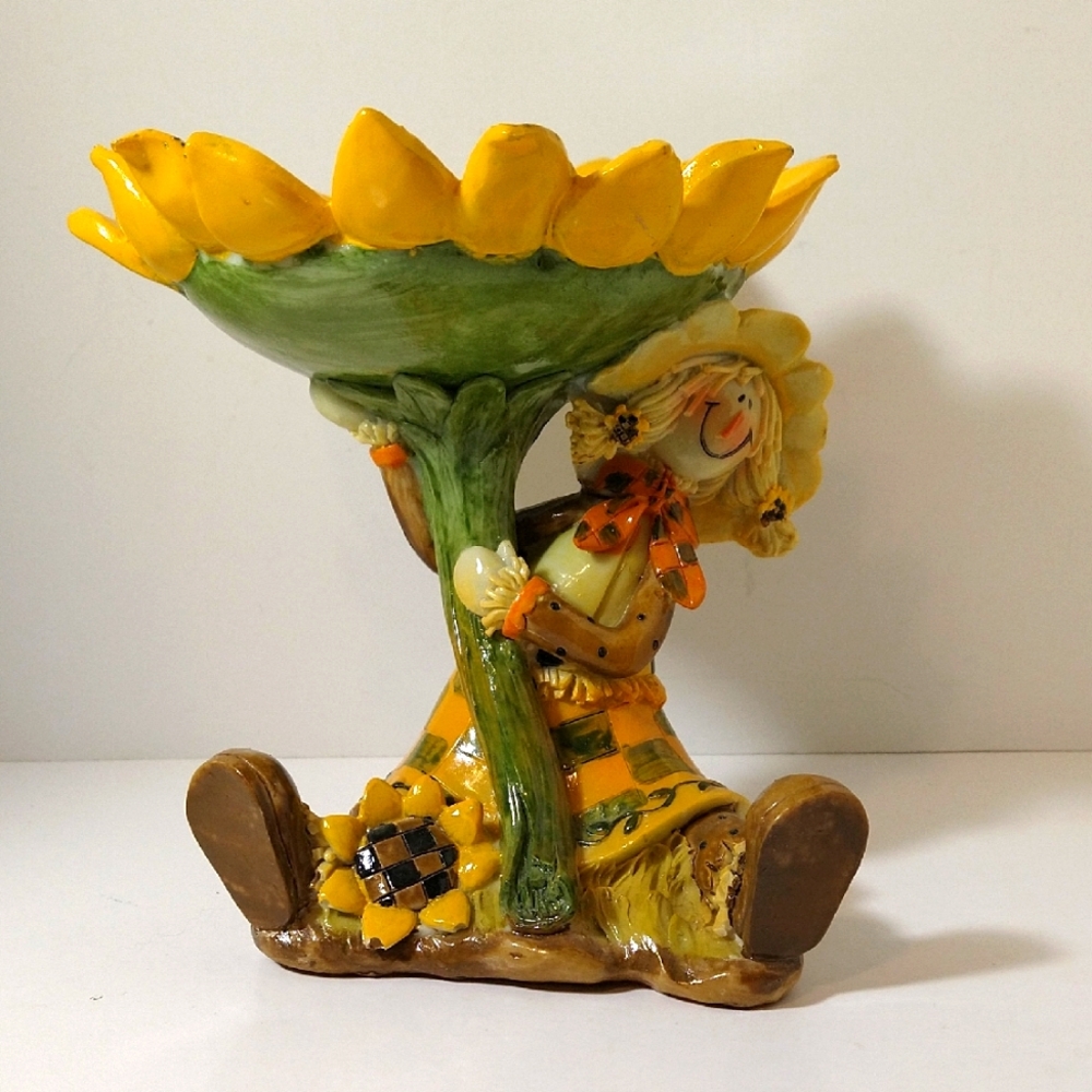 Sunflower & Scarecrow Art Sculpture